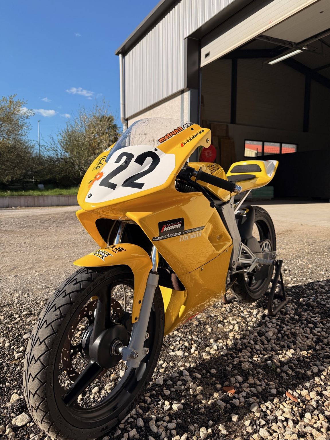 Moto jaune Metrakit